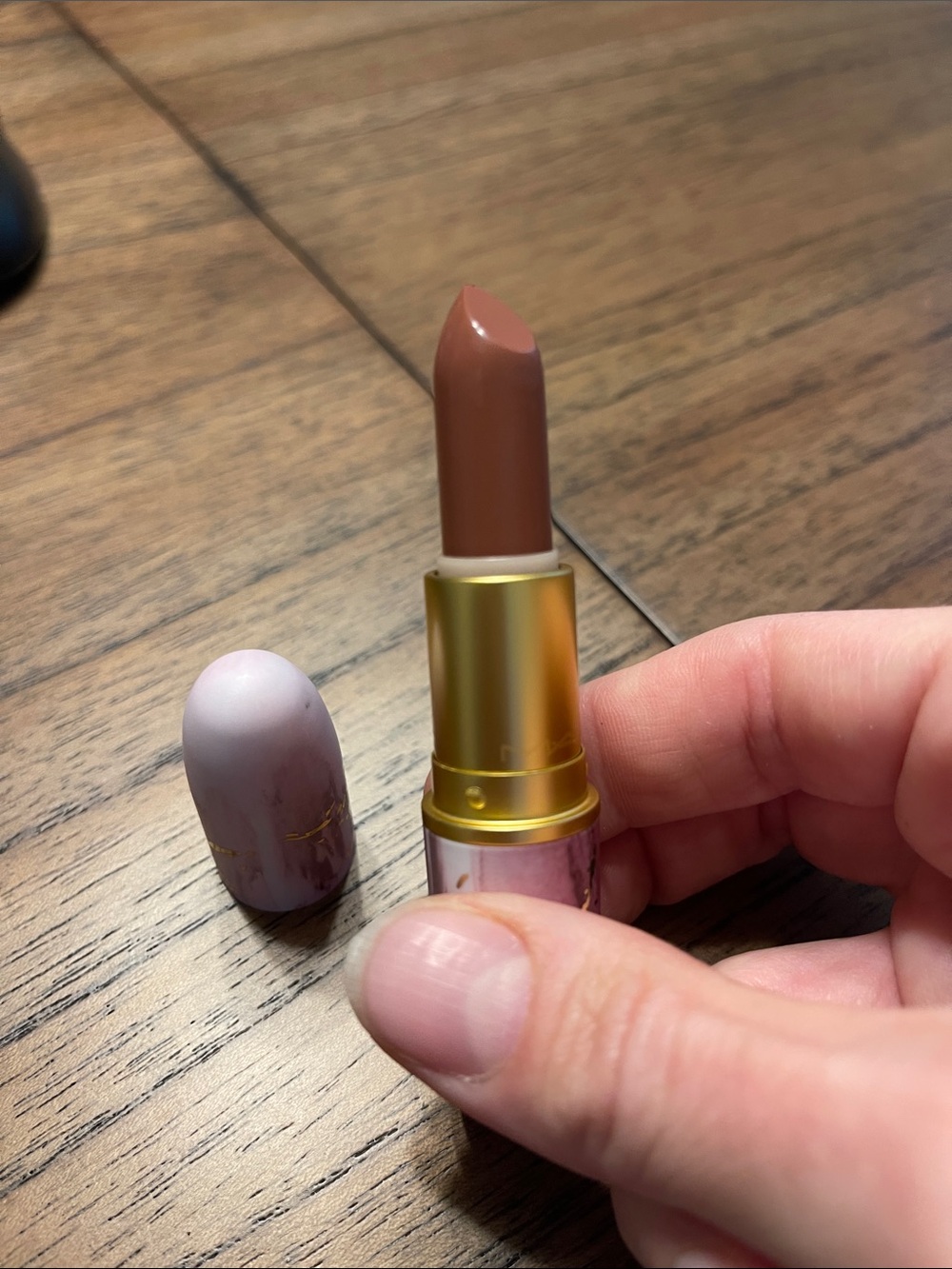 NEW MAC electric wonder matte lipstick - Picture 3 of 4
